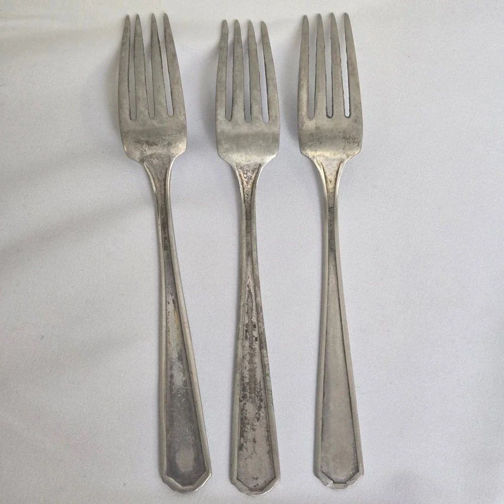 International Silver Avon Pattern Silverplate‎ Forks, Set of 3, 7